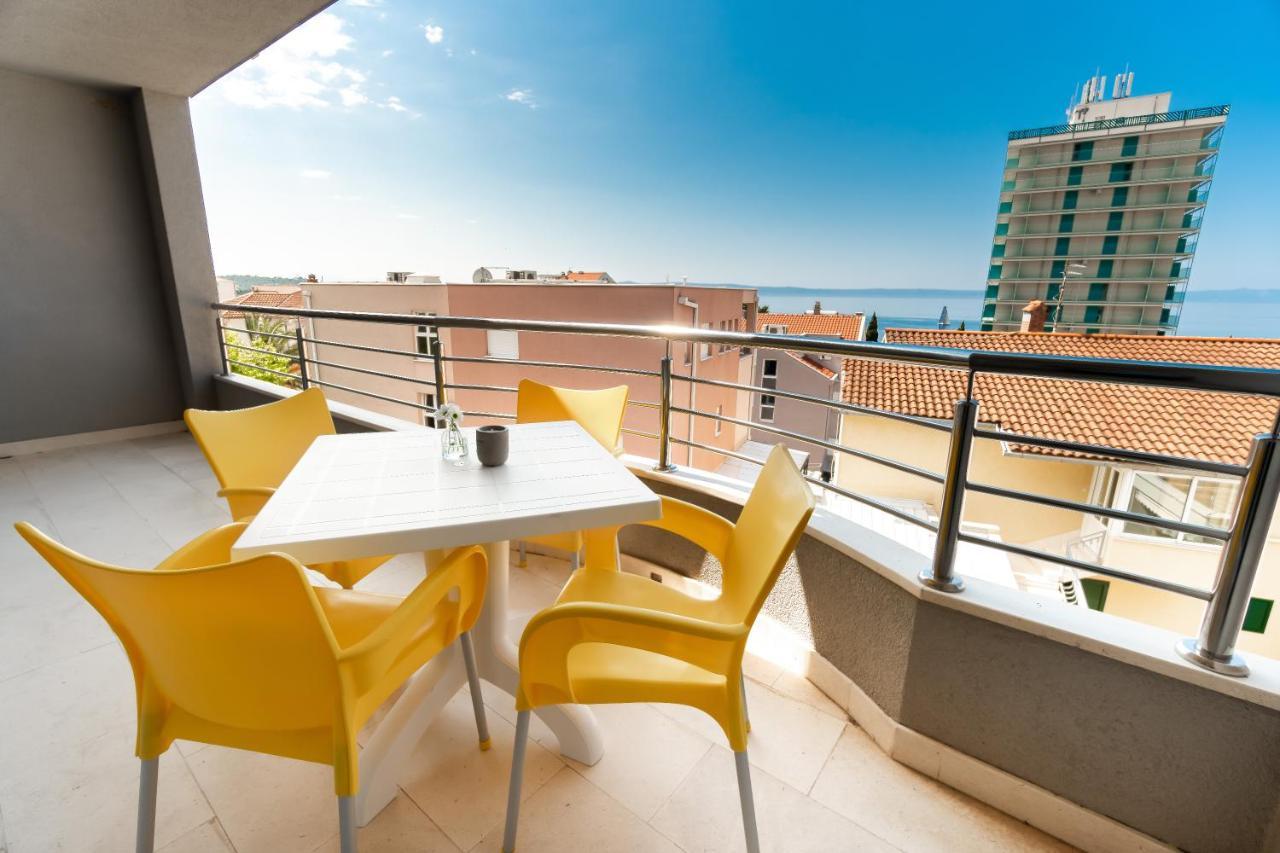 Apartments And Rooms Vuleta, Close To The Beach Makarska Exterior foto