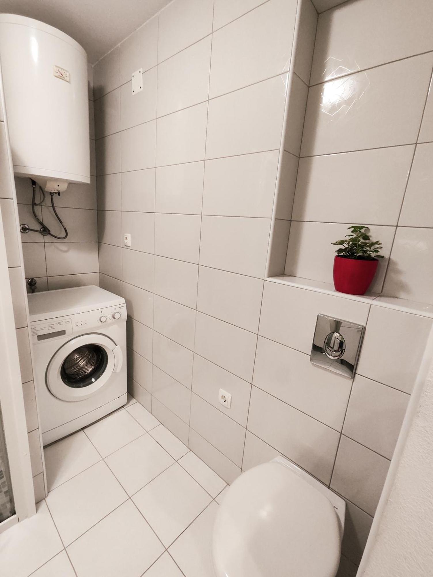 Apartments And Rooms Vuleta, Close To The Beach Makarska Quarto foto