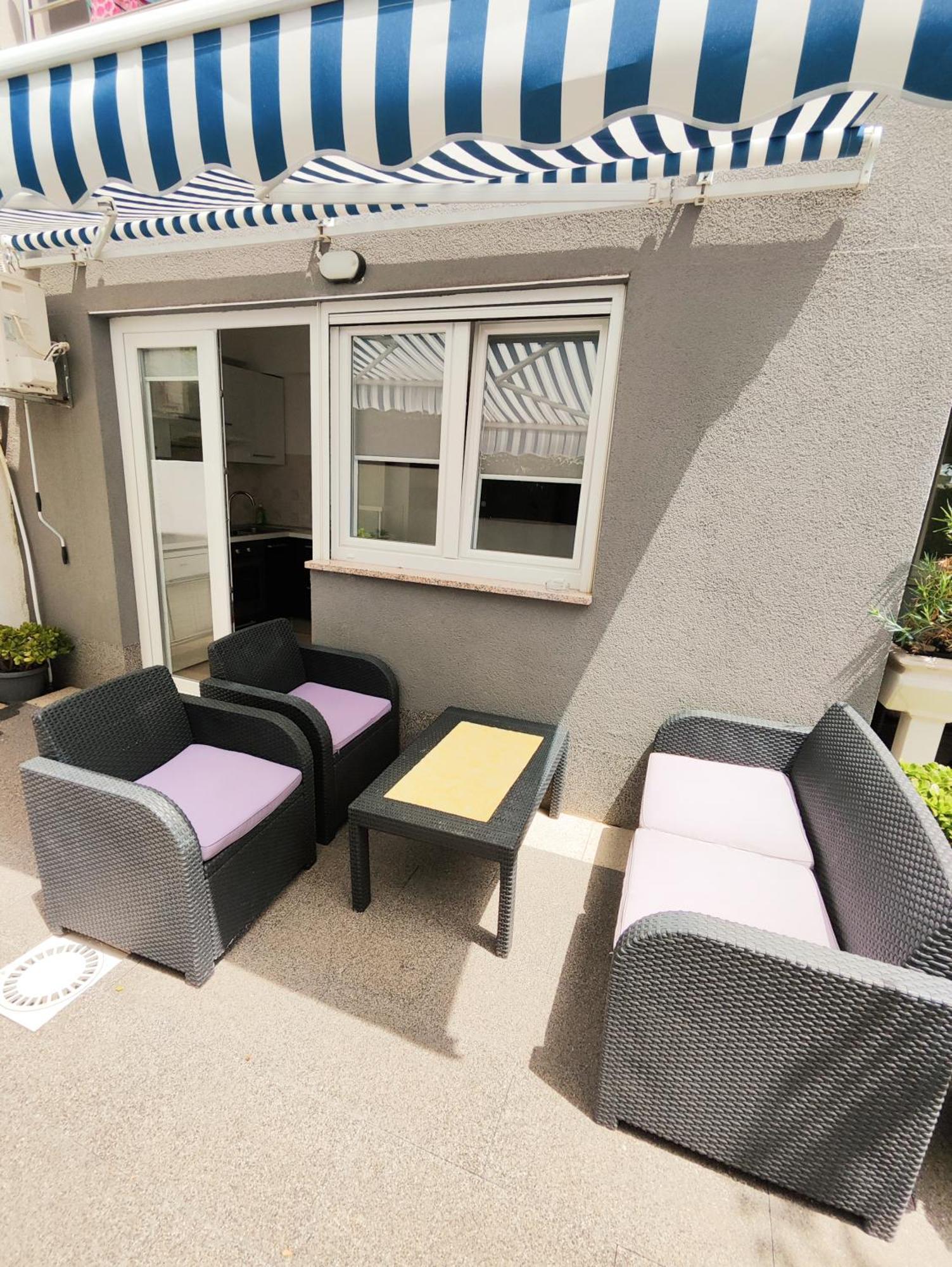 Apartments And Rooms Vuleta, Close To The Beach Makarska Quarto foto